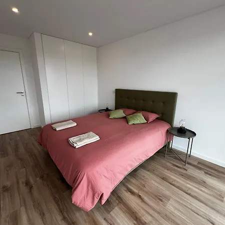 Apartman Modern Spacious With Rooftop Pool São Martinho do Porto