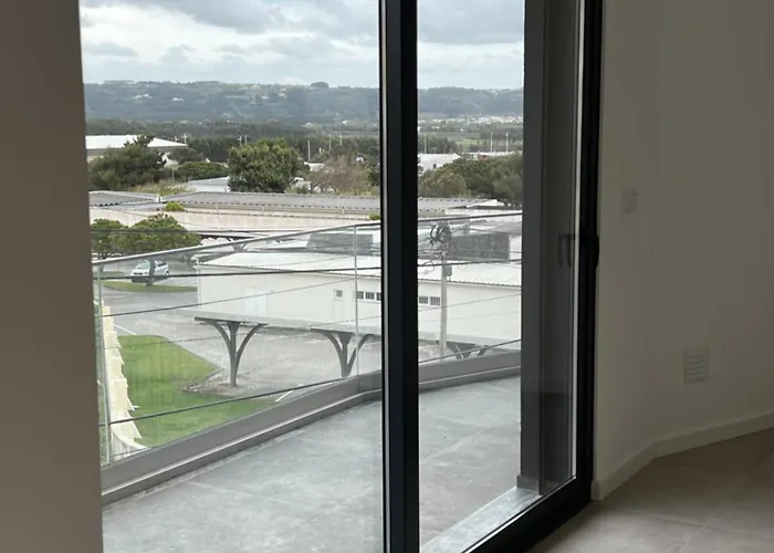 Modern Spacious With Rooftop Pool 아파트 상 마르티뇨 두 포르투